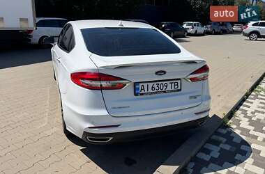Седан Ford Fusion 2019 в 
