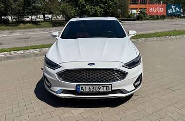 Седан Ford Fusion 2019 в 
