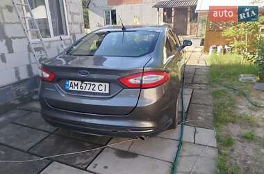 Седан Ford Fusion 2013 в 