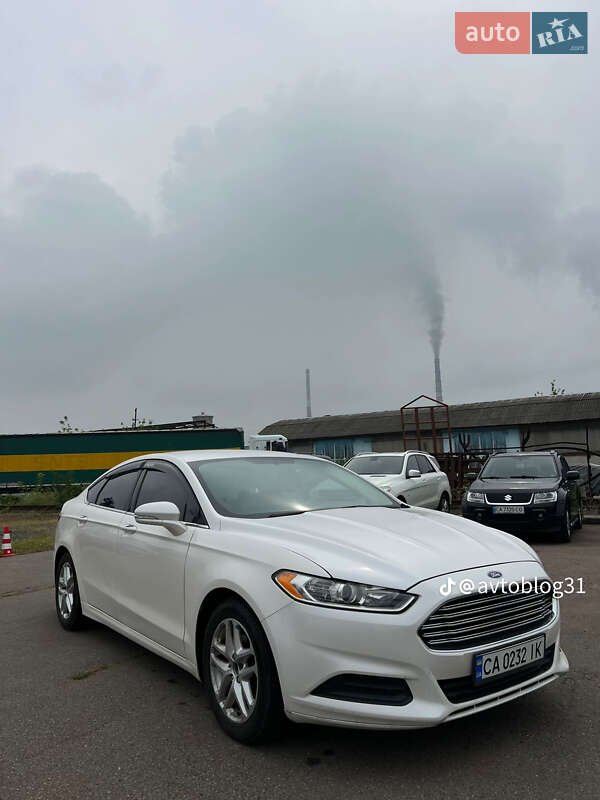 Седан Ford Fusion 2013 в Черкассах