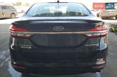 Седан Ford Fusion 2017 в 