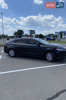 Седан Ford Fusion 2014 в 
