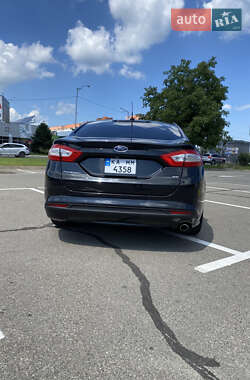 Седан Ford Fusion 2014 в 