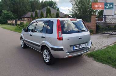 Хэтчбек Ford Fusion 2008 в 