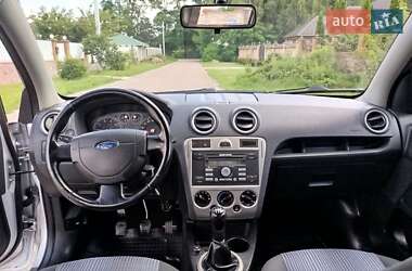 Хэтчбек Ford Fusion 2008 в 