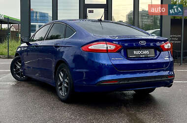 Седан Ford Fusion 2014 в 