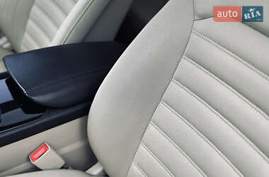 Седан Ford Fusion 2014 в 