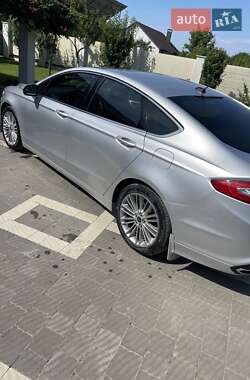 Седан Ford Fusion 2014 в 