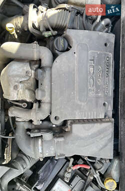 Хэтчбек Ford Fusion 2005 в 