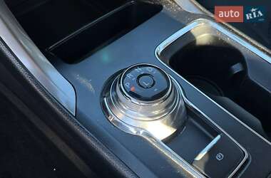 Седан Ford Fusion 2019 в 