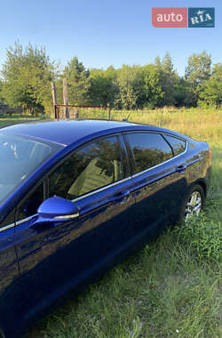 Седан Ford Fusion 2014 в 