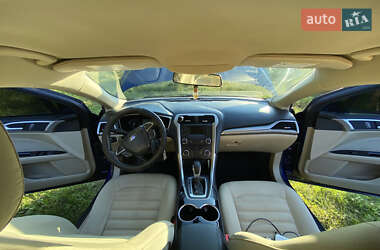 Седан Ford Fusion 2014 в 