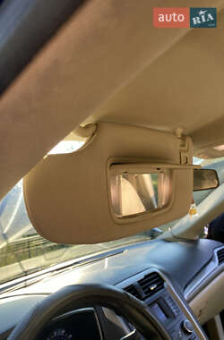 Седан Ford Fusion 2014 в 