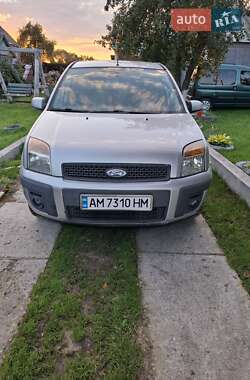 Хэтчбек Ford Fusion 2007 в Романове
