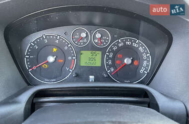 Хэтчбек Ford Fusion 2011 в 