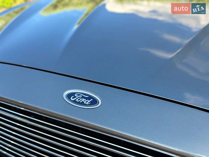 Седан Ford Fusion 2014 в Славянске
