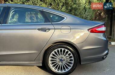 Седан Ford Fusion 2014 в 