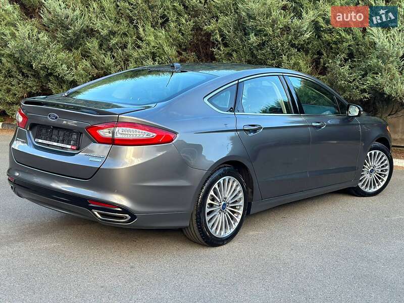Седан Ford Fusion 2014 в Славянске