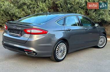 Седан Ford Fusion 2014 в 