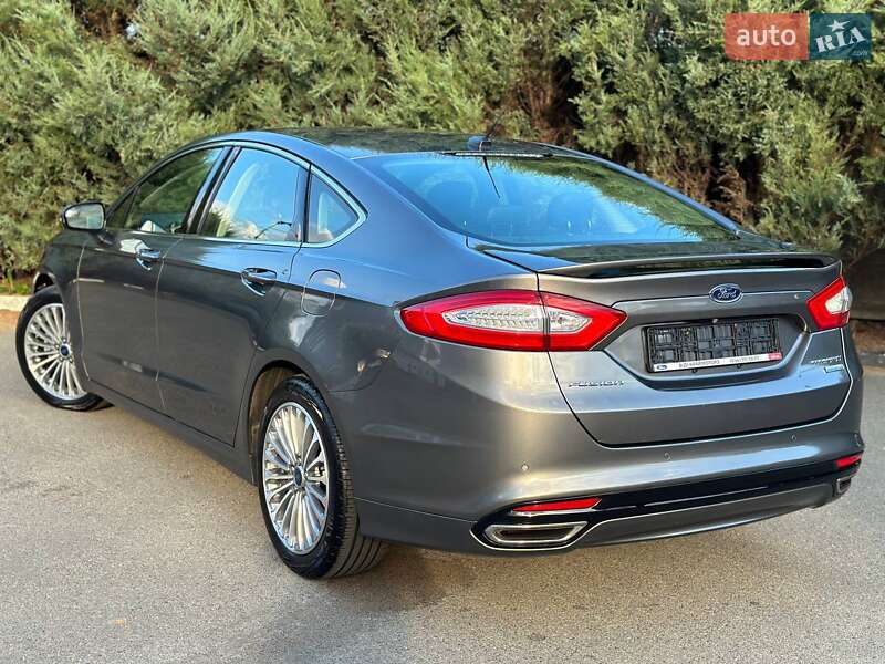 Седан Ford Fusion 2014 в Славянске