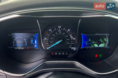 Седан Ford Fusion 2014 в 
