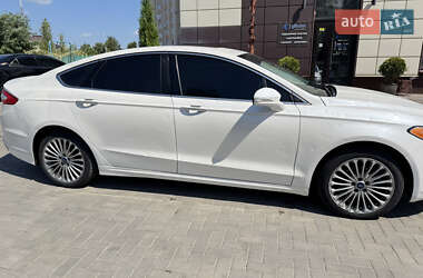 Седан Ford Fusion 2014 в 