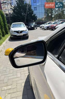Седан Ford Fusion 2014 в 