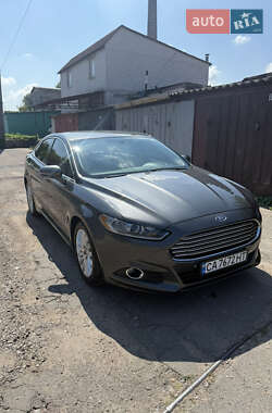 Седан Ford Fusion 2015 в 