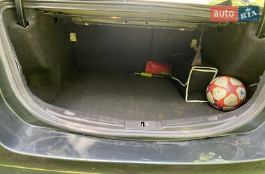 Седан Ford Fusion 2014 в 