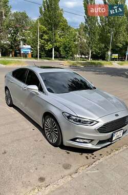 Седан Ford Fusion 2017 в 
