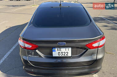 Седан Ford Fusion 2014 в 