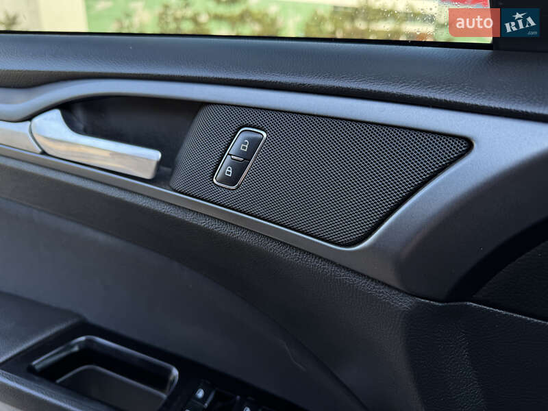 Седан Ford Fusion 2014 в Николаеве