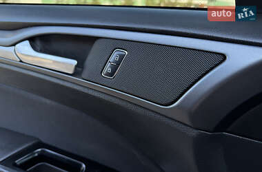 Седан Ford Fusion 2014 в 