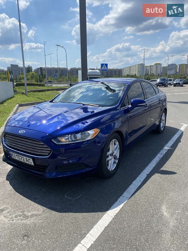 Седан Ford Fusion 2014 в 