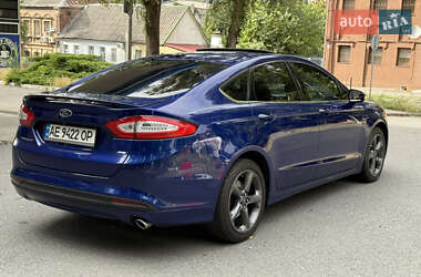 Седан Ford Fusion 2014 в 