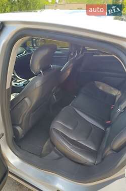 Седан Ford Fusion 2014 в 