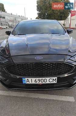 Седан Ford Fusion 2017 в 