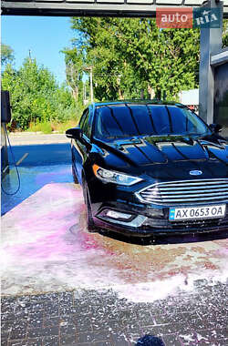 Седан Ford Fusion 2016 в 