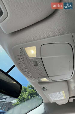 Седан Ford Fusion 2013 в 