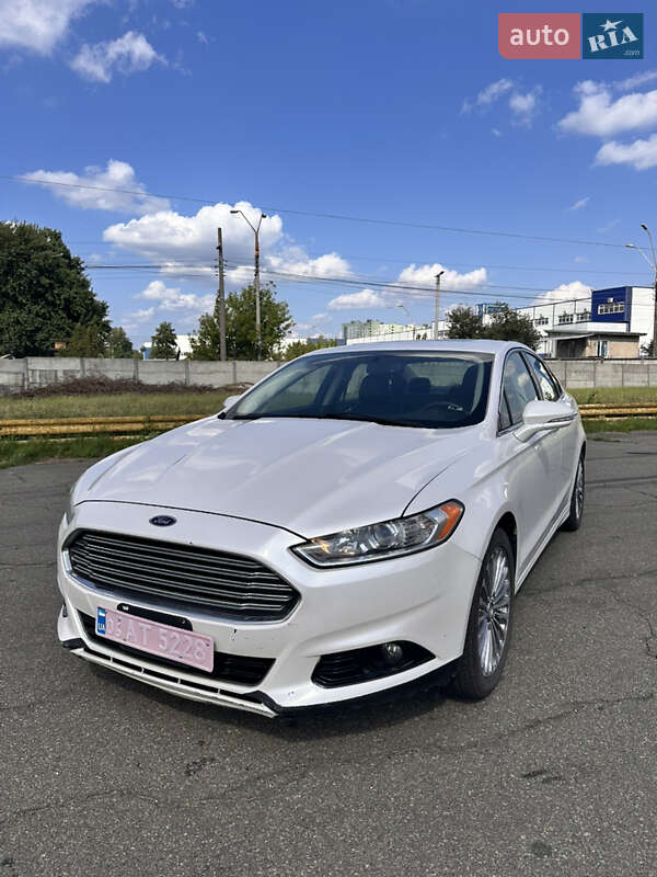 Ford Fusion 2015