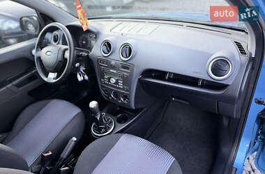 Хэтчбек Ford Fusion 2011 в 