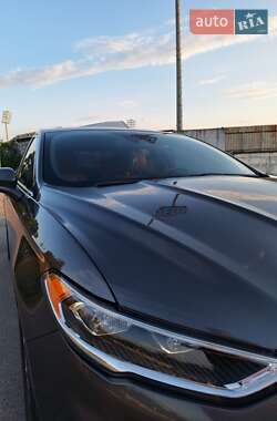 Седан Ford Fusion 2019 в 