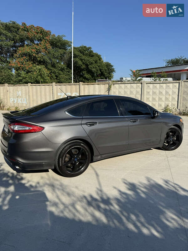 Седан Ford Fusion 2015 в Одессе