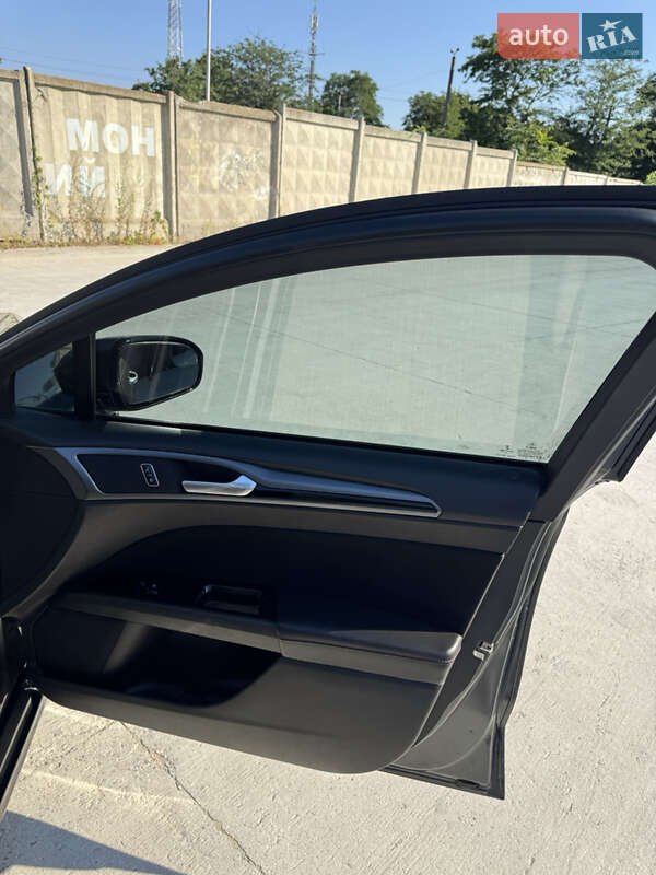 Седан Ford Fusion 2015 в Одессе