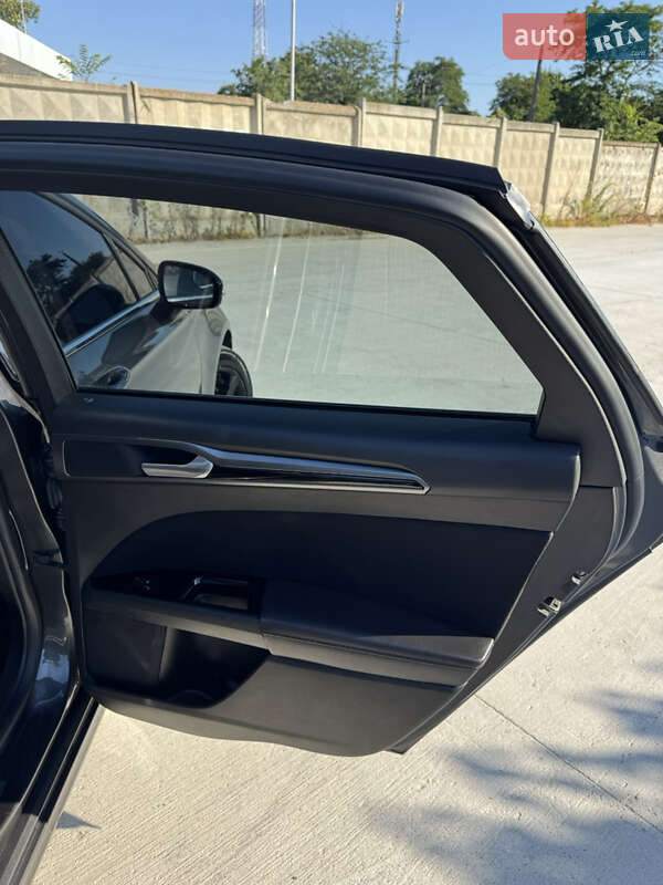 Седан Ford Fusion 2015 в Одессе