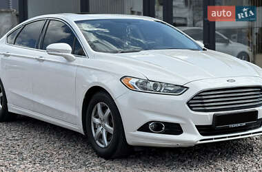 Седан Ford Fusion 2014 в 