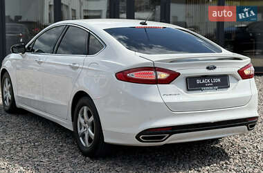 Седан Ford Fusion 2014 в 