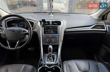 Седан Ford Fusion 2014 в 
