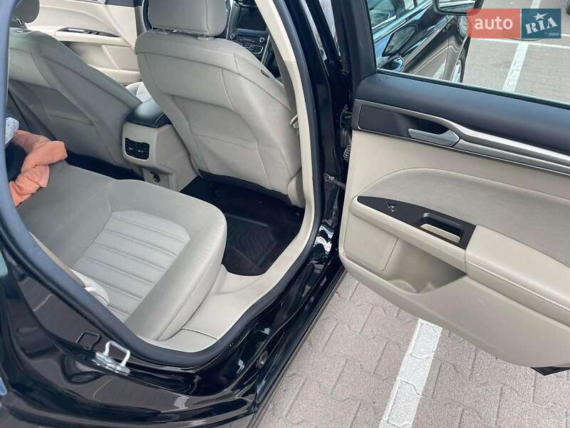 Седан Ford Fusion 2016 в Житомире