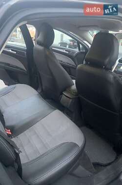 Седан Ford Fusion 2016 в 